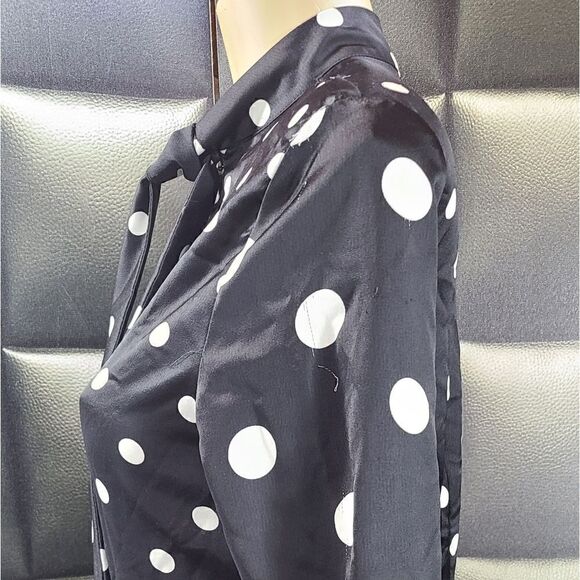 H & M blouse  - Picture 3 of 6